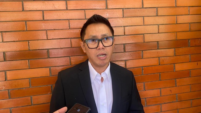 PAN Nonaktifkan Eko Patrio dan Uya Kuya dari DPR! Drama Politik Meledak di Senayan