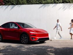 [Tesla Luncurkan ‘Mobil Keluarga’ yang Performanya Kayak Supercar]