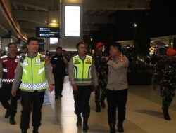 Polres Bandara Soetta-TNI Patroli Skala Besar: Nihil Potensi Gangguan, Menjaga Kebamanan Udara dengan Teguh!