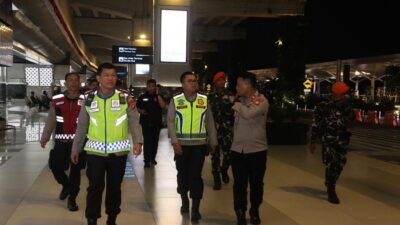 Polres Bandara Soetta-TNI Patroli Skala Besar: Nihil Potensi Gangguan, Menjaga Kebamanan Udara dengan Teguh!