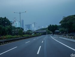 5 Gerbang Tol Dalam Kota Arah Pluit Maupun Cawang Ditutup Pagi Ini: Gangguan Lalu Lintas Menerpa Pengguna Tol