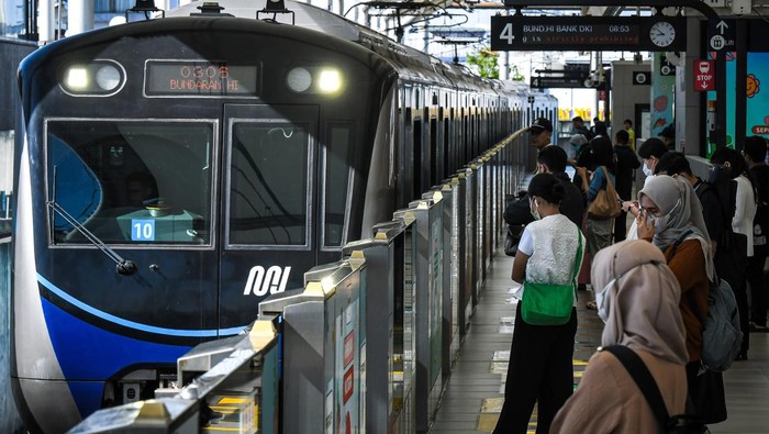 MRT Jakarta Kembali Beroperasi Normal, Termasuk Stasiun Istora yang Sebelumnya Tertunda!