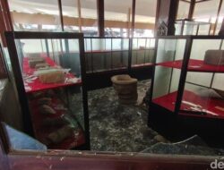 Tolong Kembalikan! Artefak-artefak Hilang dari Museum Kediri Saat Kericuhan: Penjarahan Massal di Tengah Ketidakamanan?