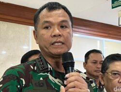 **Waspadai Isu Darurat Militer! Wakil Panglima TNI Tanggapi Kericuhan-Penjarahan dengan Tegas**