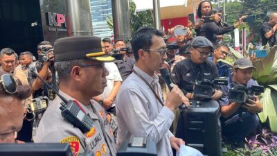 KPK Janji Usut Tuntas Rel KA, Pendemo Desak Bupati Pati Tersangka