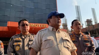 Prabowo Terkejut, Massa Ditemukan Naik Truk dengan Petasan Raksasa!