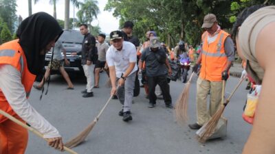 [Contoh Judul yang Menarik]