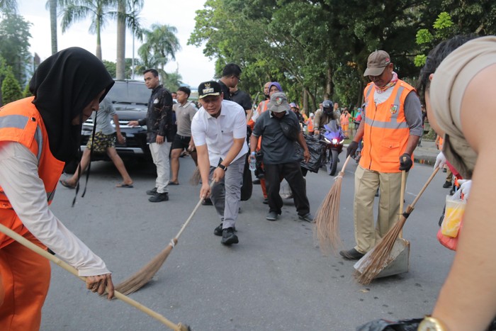 [Contoh Judul yang Menarik]