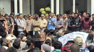 PKL Pasar Bogor Aksi Damai, Pemkot Bogor Izinkan Berjualan Sampai Lebaran 2026 – Update 1