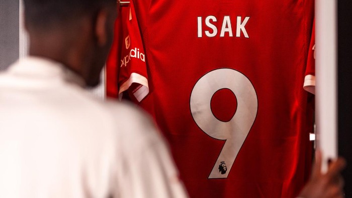 Liverpool Jualan Lebih Jago Dari Man United? Ini Faktanya