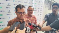 “Wamenkomdigi Berbicara: Ini Reaksi Setelah MK Larang Rangkap Jabatan”