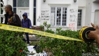 Polisi Amankan 13 Orang Dugaan Penjarahan Rumah Uya Kuya, Tandai Usut 2 Perkara Mengejutkan