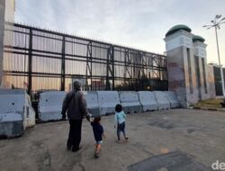 Warga Palmerah Transformasi Lokasi Demo Jadi Tempat Bermain Anak