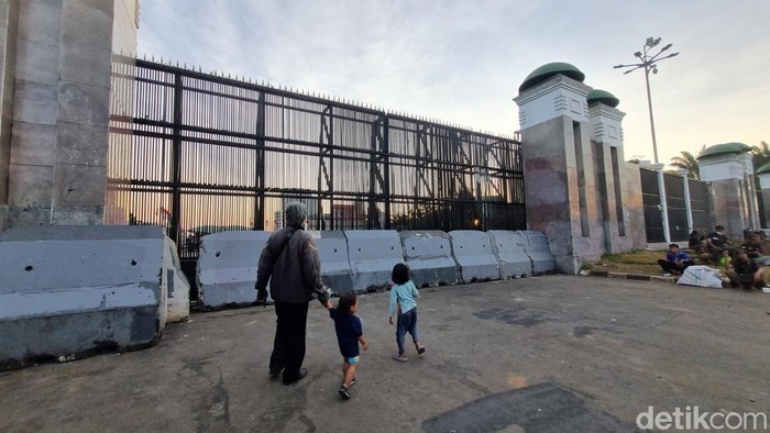 Warga Palmerah Transformasi Lokasi Demo Jadi Tempat Bermain Anak
