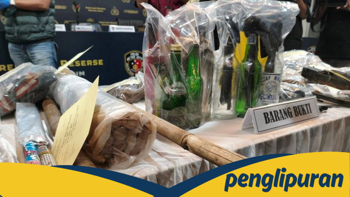 Inilah BUKTI NYATA Aksi Ricuh di Jakarta: Dari Batu Hingga Bom Molotov!