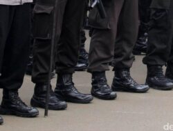 1.035 Aparat Gabungan Bersiaga, Demo di DPR Dikawal Ketat