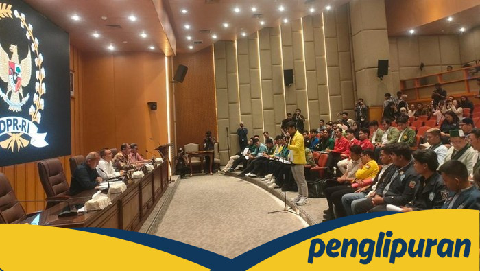 Mahasiswa Desak Pemkot, Pangkas Tunjangan Gaji Pejabat atau Demo Terus