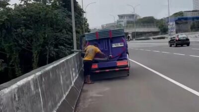 “Kesaksian Warga Pergoki Truk Buang Tinja di Kali Ciliwung hingga Bikin Mual: Kebijakan Lingkungan yang Gagal?”