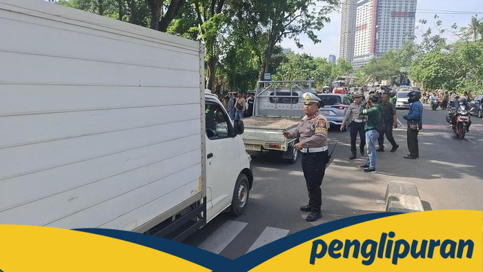 Polisi Rekayasa Lalin Imbas Kebakaran, Asrama Polri Serpong Terdampak!