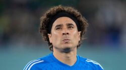 “Guillermo Ochoa: Ngopi dan Tak Pulang! Transfer Batal, Masa Depan Diangkat”