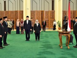 “Sekjen DPR Lantik 2 Pejabat Tinggi Madya, Guru Besar Unej Jadi Kepala BKD: Transformasi Pemimpin Baru di DPR”
