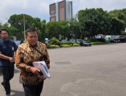 **Kepala BIN Temui Prabowo di Istana: Info Penting Siap Dikabarkan**
