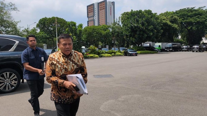 **Kepala BIN Temui Prabowo di Istana: Info Penting Siap Dikabarkan**