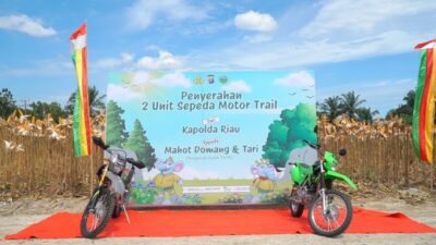 Kapolda Riau Beri Bantuan Motor untuk Pawang Gajah Domang, Dukung Konservasi TNTN!