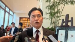 **Usai Ratas, Menko Yusril Peringatkan Aparat untuk Berlindung Dalam Hukum**