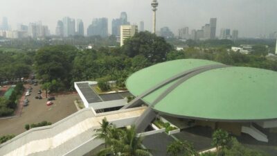 **Tragedi Demo Gaji DPR: Harapan Rakyat dan Duka Tak Terlupakan**