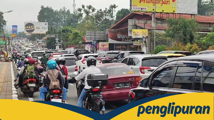 Long Weekend Bikin Arus Lalin Meluber, One Way Puncak Jadi Solusi