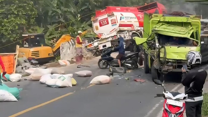 Tragedi Jalanan: 6 Kendaraan Hancur dalam Tabrakan Truk Tangki di Bogor!