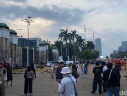 Massa Mahasiswa 17+8 Resmi Bubarkan Diri dari DPR, Aksi Piknik di Depan Gedung Selesai