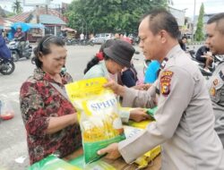 Polda Riau Gelar GPM di Siak, 2 Ton Beras SPHP Habis Diserbu Warga dalam 2,5 Jam