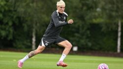 “Garnacho Langsung Digembleng Chelsea, Begini Reaksinya: Apakah Ini Tanda Perubahan Besar di The Blues?”