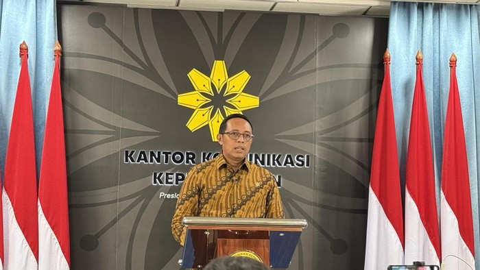 **Kepala PCO Jawab Hotman Paris: Kasus Nadiem Ditangan Penegak Hukum, Pemerintah Tidak Campur Tangan**