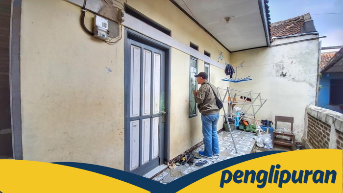 Kecelakaan Mengerikan: Ibu di Bandung Ditemukan Tewas Tergantung, Dua Anaknya Diduga Diracun