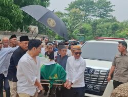 Bahlil Lahadalia Angkat Keranda Arif Budimanta di TPU Layur Rawamangun: Momentum Emosional ESDM