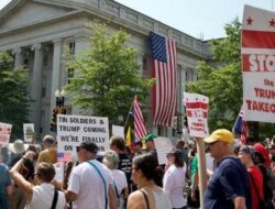 Warga AS Berdemo Ganas, Tolak Pengerahan Garda Nasional di Washington