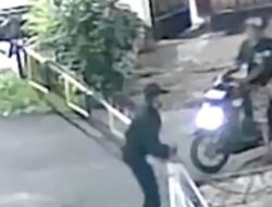 Lansia Satpam Depok Dianiaya, Kronologi Tragis Karena Portal!