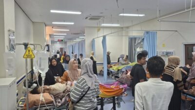 “Ambruknya Majelis Taklim, 14 Korban Luka Dilarikan ke RSUD Bogor!”