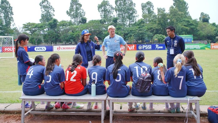 **Atmosfer Kejuaraan Sepakbola Putri Kelompok Umur Meningkat: MLSC Tangerang Seri 1 2025-2026**