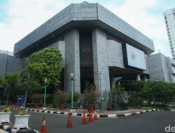 [Giliran Tunjangan Rumah DPRD DKI Jadi Sorotan, Apakah Ini Bentuk Kebijakan Adil?]