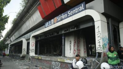 **”Halte Transjakarta Senen Berganti Nama Menjadi ‘Jaga Jakarta’ Usai Kericuhan”**
