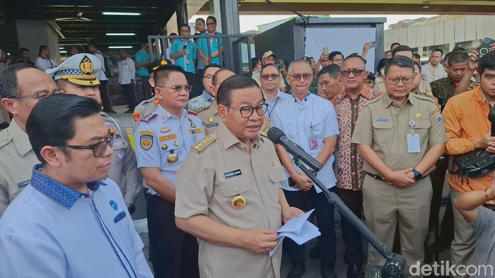 **JPO Senen-PMJ Siap Diperbaharui, Pramono Umumkan Proyek KemenPU Selesai Desember 2025**