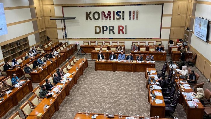 Komisi III DPR: Mengapa KY Tak Cari Bakat Hakim yang Berpotensi?
