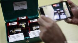 [Siapa Mau Gelang Naga Emas Rp 67 Miliar yang Dilelang KPK?]