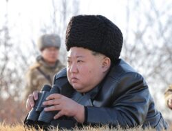 **Kim Jong Un ‘Pelototi’ Uji Coba Rudal Antarbenua: Ancaman Baru dari Korut?**