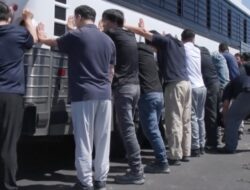 Korsel Kirim Pesawat Charter, Jemput Ratusan Pekerja Ditahan di AS