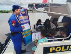 “Pustaka Apung Polairud Polres Siak: Menyelamatkan Generasi Muda dari Kebodohan dengan Literasi”